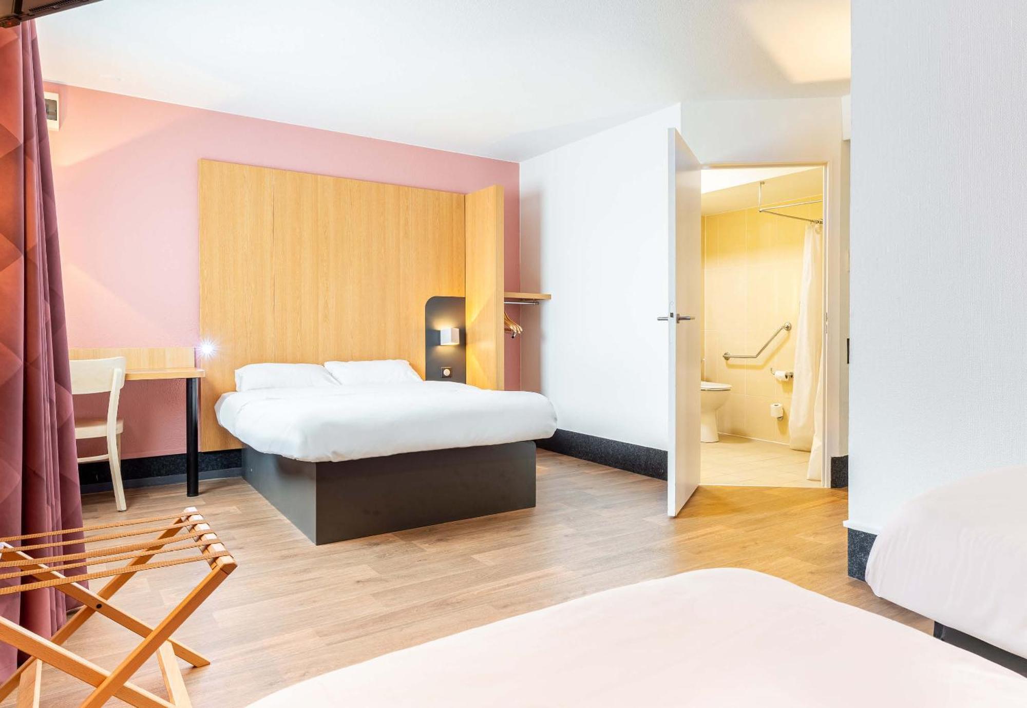 B&B HOTEL Nantes Aéroport Bouguenais Esterno foto